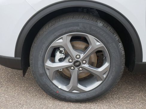 New 2026 Ford Escape ST-Line w/ Tech Pack #1 AWD/4WD image 9
