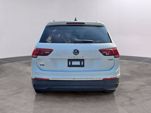 Used 2022 Volkswagen Tiguan SE AWD/4WD image 5