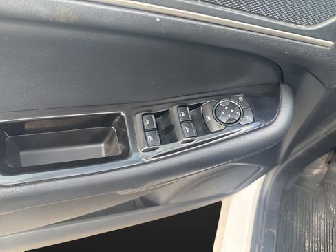 Used 2018 Ford Edge SEL w/ SEL Appearance Package image 14