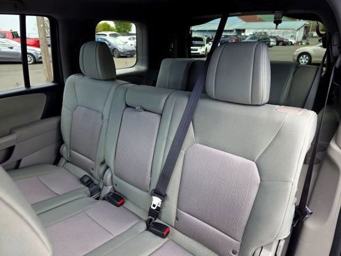 Used 2015 Honda Pilot SE image 32