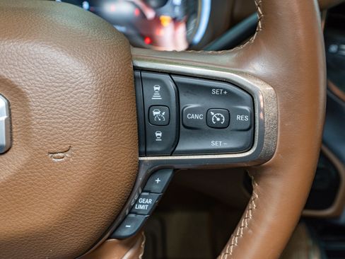 Used 2023 RAM 3500 Limited image 29