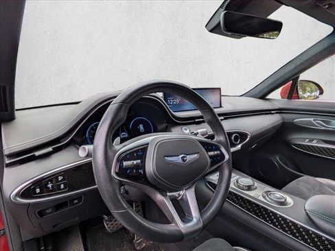 Used 2022 Genesis GV70 3.5T Sport w/ Sport Prestige Package AWD/4WD image 10