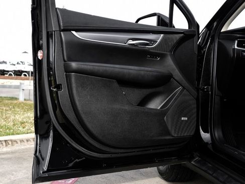 Used 2019 Cadillac XT5 Luxury image 42