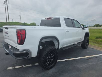 New 2026 GMC Sierra 1500 SLE