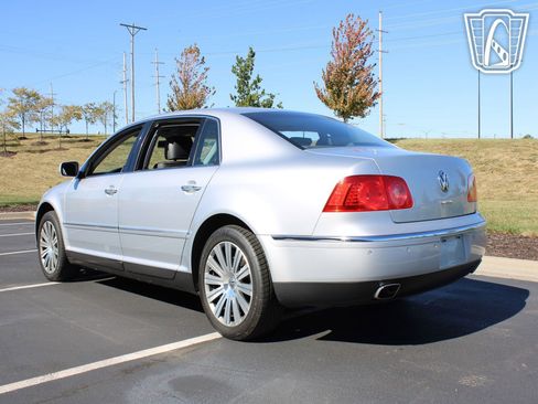 Used 2006 Volkswagen Phaeton V8 AWD/4WD image 19