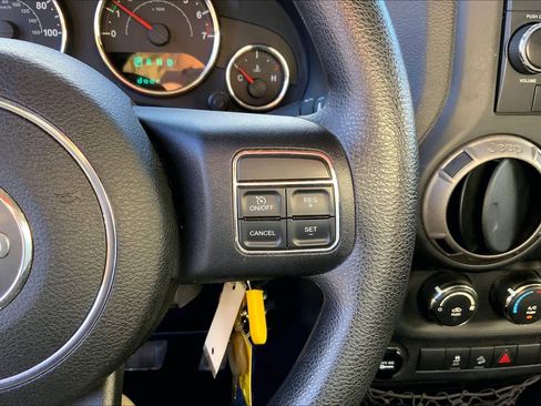 Used 2013 Jeep Wrangler Sport image 21