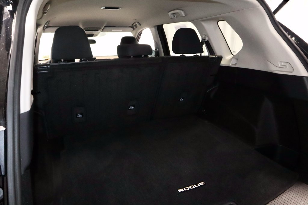 Used 2023 Nissan Rogue SV AWD/4WD image 14