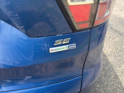 Used 2017 Ford Escape SE AWD/4WD image 7