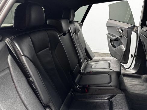 Used 2021 Audi Q8 Premium w/ Black Optic Package image 50