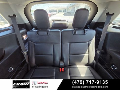 Used 2023 Ford Explorer XLT w/ Equipment Group 202A AWD/4WD image 26
