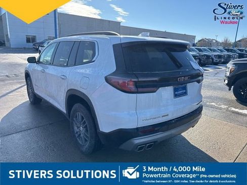 Used 2025 GMC Acadia Elevation image 6