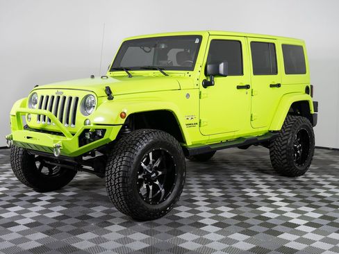 Used 2016 Jeep Wrangler Unlimited Sahara w/ Connectivity Group image 1