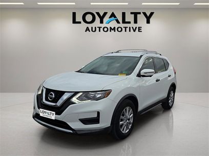 Used 2017 Nissan Rogue SV w/ SV Premium Package