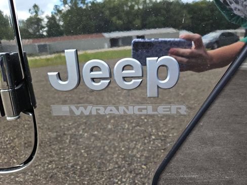 New 2024 Jeep Wrangler Sport S image 77