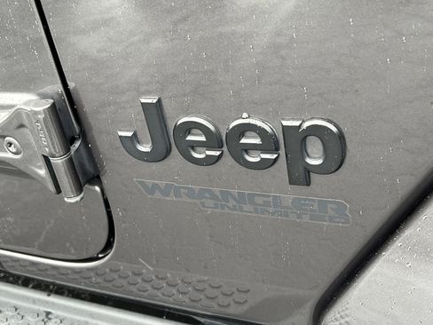 Used 2021 Jeep Wrangler Unlimited Sahara image 8
