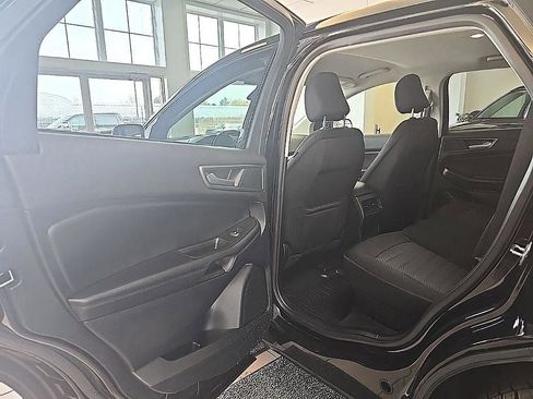 Used 2023 Ford Edge SE w/ Black Appearance Package image 27