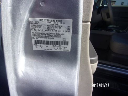 Used 2011 Ford Escape XLT w/ 201A Rapid Spec Order Code image 9