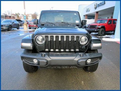 Used 2023 Jeep Wrangler Altitude image 3
