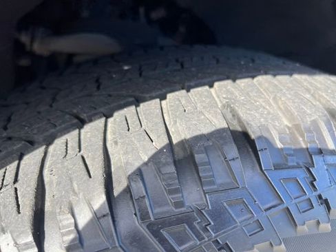 Used 2021 GMC Sierra 1500 SLT w/ SLT Premium Package image 11