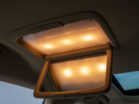 Used 2017 Lexus LS 460 image 30