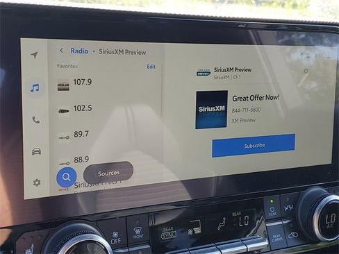 Used 2023 Toyota Highlander XSE image 25