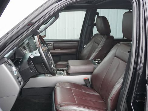 Used 2016 Ford Expedition Platinum image 11