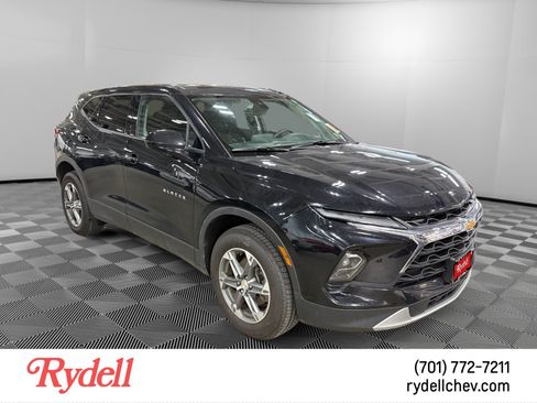 Used 2023 Chevrolet Blazer LT AWD/4WD image 4