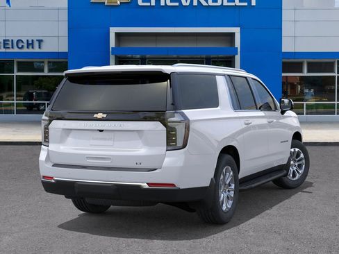 New 2026 Chevrolet Suburban LT image 28
