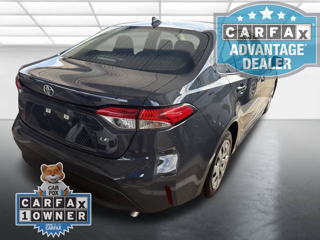 Used 2025 Toyota Corolla LE FWD image 2