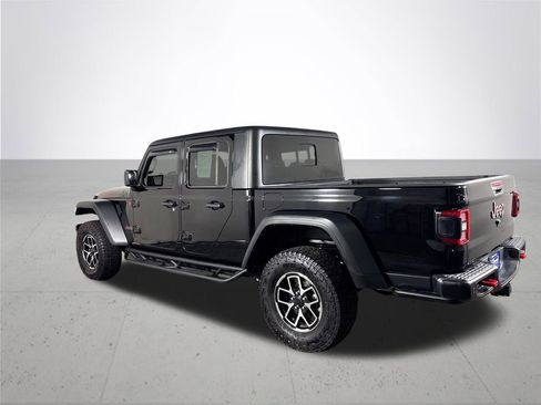 Used 2024 Jeep Gladiator Rubicon w/ Technology Group image 8