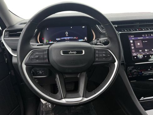 Used 2023 Jeep Grand Cherokee L Laredo w/ Luxury Tech Group I image 21