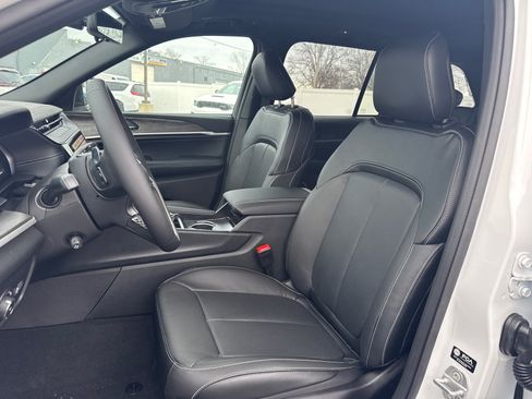 New 2026 Jeep Grand Cherokee Limited Reserve image 9