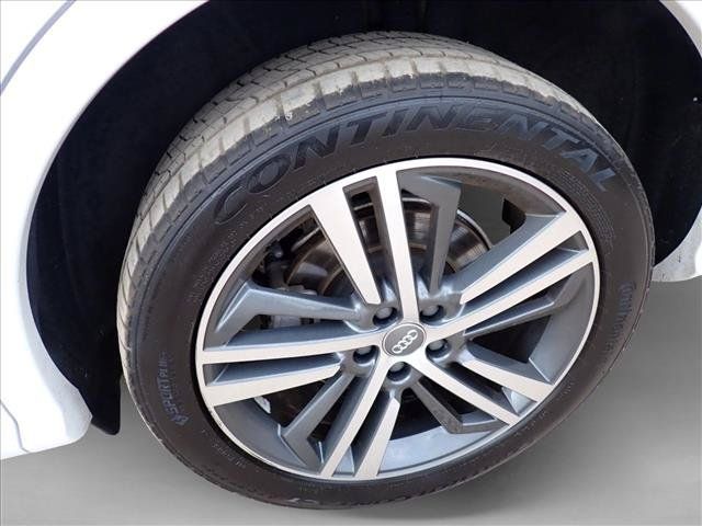 Used 2020 Audi Q5 e Premium Plus w/ Premium Plus Package AWD/4WD image 7