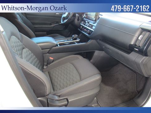 Used 2022 Nissan Pathfinder SV FWD image 31
