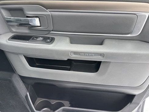 Used 2017 RAM 1500 Classic SLT w/ SLT Plus D￩cor Group image 44