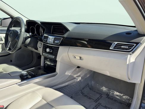 Used 2014 Mercedes-Benz E 350 Sedan image 34