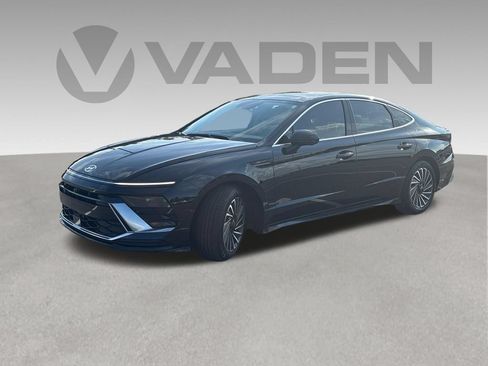 Used 2024 Hyundai Sonata Limited FWD image 1