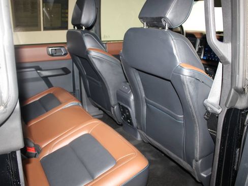 Used 2024 Ford Bronco Outer Banks AWD/4WD image 33