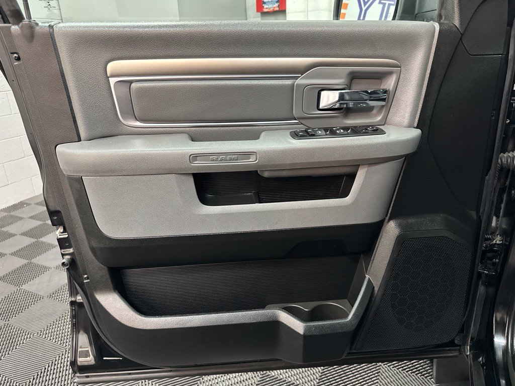 Used 2020 RAM 1500 Warlock AWD/4WD image 16