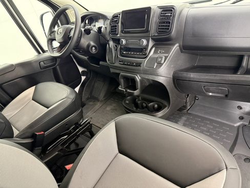Used 2026 RAM ProMaster 2500 w/ Convenience Group FWD image 11