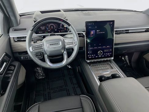 Certified 2025 GMC Sierra EV Denali image 23