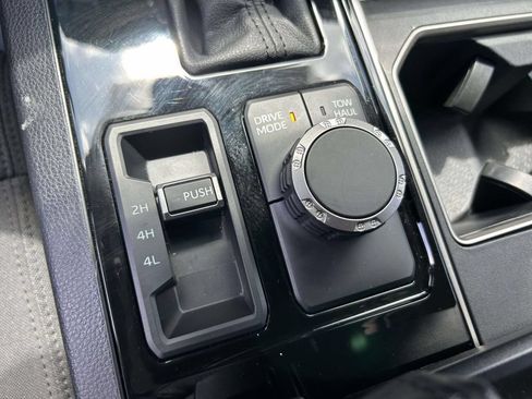 Used 2023 Toyota Tundra SR5 w/ SR5 Convenience Package AWD/4WD image 23