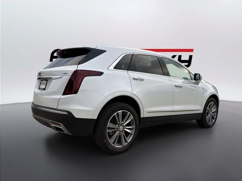 Used 2025 Cadillac XT5 Premium Luxury FWD image 5