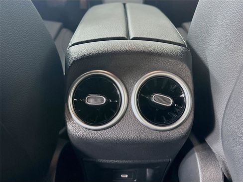 Certified 2025 Mercedes-Benz CLA 250 4MATIC image 33