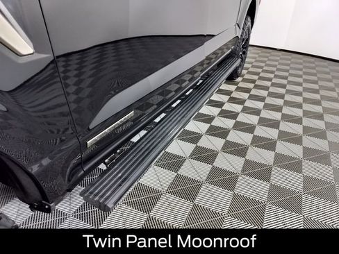 Certified 2023 Ford F150 Platinum w/ Equipment Group 701A High image 25