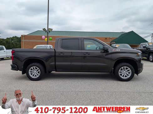 Certified 2021 Chevrolet Silverado 1500 RST image 2
