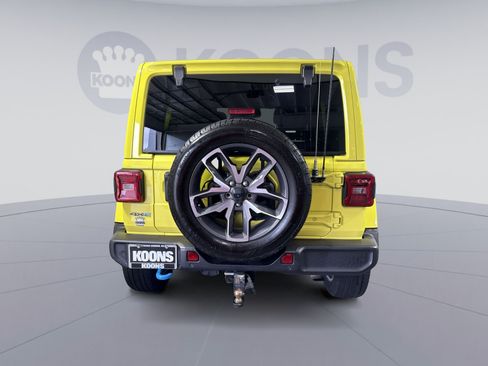 Used 2024 Jeep Wrangler Unlimited w/ Convenience Group AWD/4WD image 5