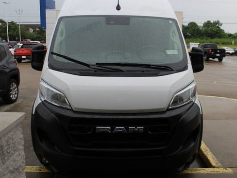Used 2026 RAM ProMaster 2500 w/ Convenience Group FWD image 5