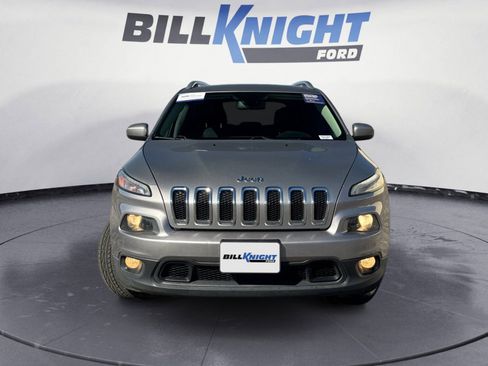 Used 2016 Jeep Cherokee Latitude image 8