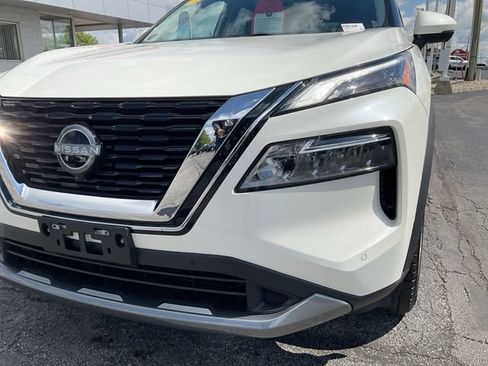 Certified 2023 Nissan Rogue SL w/ SL Premium Package AWD/4WD image 41